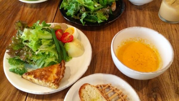 半蔵門または麹町駅周辺のおススメカフェ情報