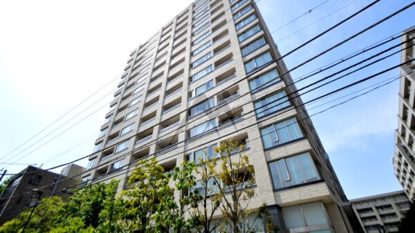 ブランズ四番町