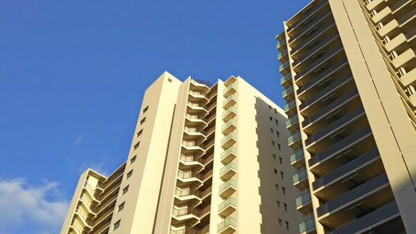 ⾜りぬマンション管理⼈   ⽼朽化・コロナ禍で業務増