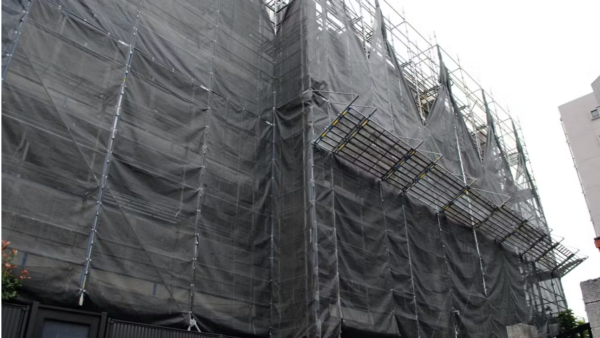 マンション修繕、攻略の合鍵は 夏⼯事や駐⾞場リストラ