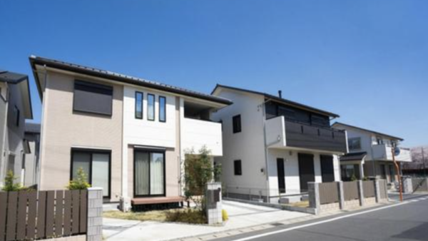 東京23区の新築⼾建て4.9%安 12⽉、⾼額物件の売り出し減