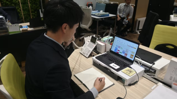 マンション価格上げる富裕層 東急不動産は表参道に拠点