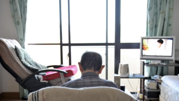 ⽼後の賃貸暮らし、家賃は⾼めに想定を 築年数にも注意