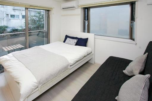 【关注】大阪“特区民宿”引发政策讨论！投诉不断、住户被迫搬离的真实情况