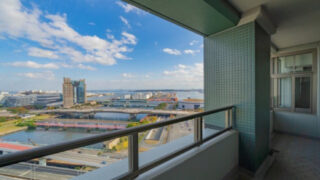 ザ・タワーズ台場｜21階・100平米超の空間で叶える、光と風が抜ける開放的な暮らし