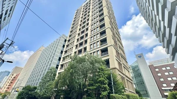 【プレミスト九段】九段南の静謐、市ヶ谷の利便。90㎡超×3LDKのリフォーム済レジデンス