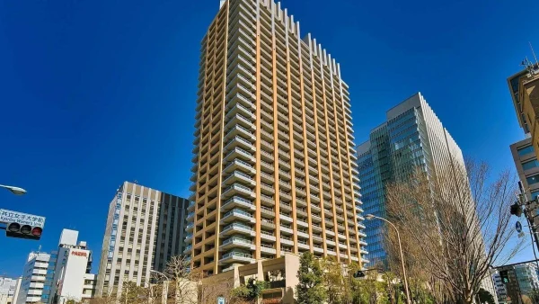 【東京パークタワー】神保町駅徒歩1分｜28階×南向き、116㎡超の天空私邸