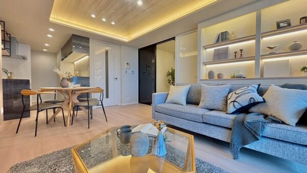 THE TOKYO TOWERS SEA TOWER – A Landmark Waterfront Tower with a Renovated 44th Floor Residence for Sale